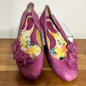 Women’s Born Pink/Purple Leather Flat Loafers With Flower‎ Detail Size 10